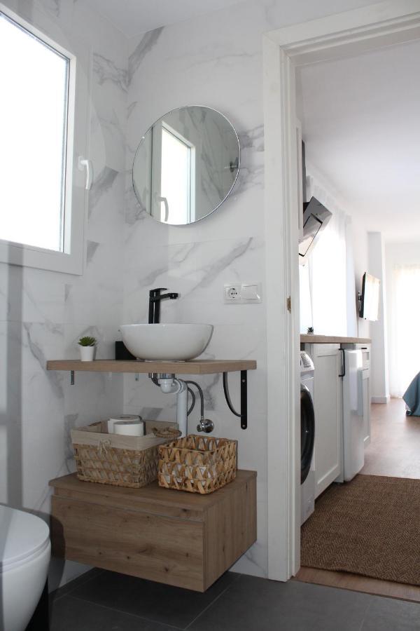 Brand New Studio With Terrace And Bbq Close To City Center Málaga Buitenkant foto