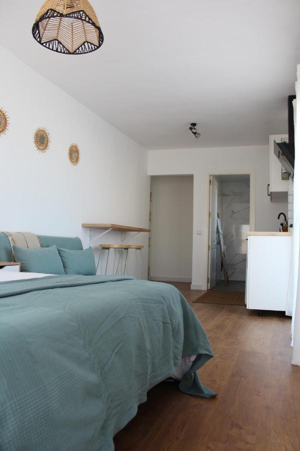 Brand New Studio With Terrace And Bbq Close To City Center Málaga Buitenkant foto